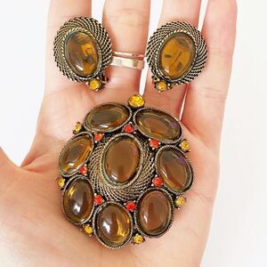 Vintage gold orange and brown cabochon large brooch and earring demi parure